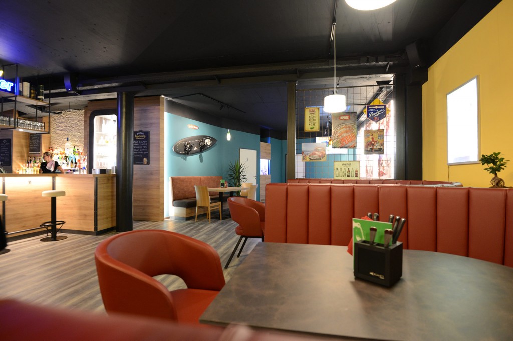 

Raws-Diner Eingang
 