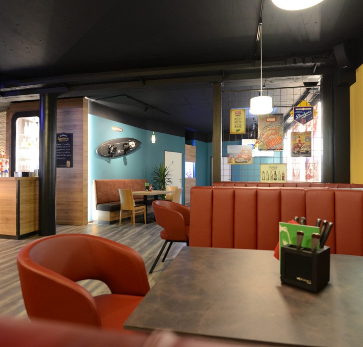 

Raws-Diner Eingang
 